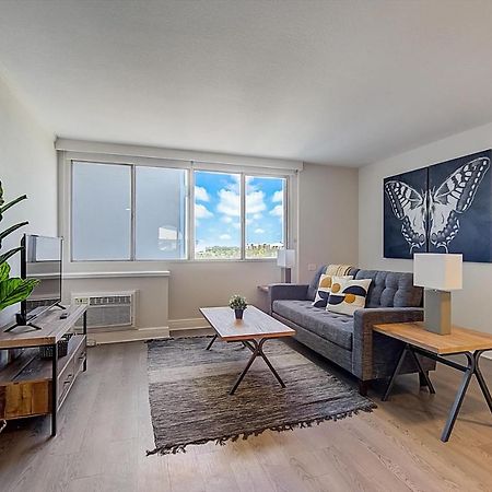 Frontdesk The Wayland Apts Downtown St Pete Διαμέρισμα Αγία Πετρούπολη Εξωτερικό φωτογραφία