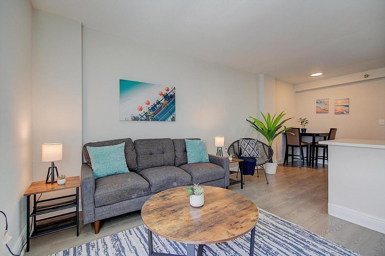 Frontdesk The Wayland Apts Downtown St Pete Διαμέρισμα Αγία Πετρούπολη Δωμάτιο φωτογραφία