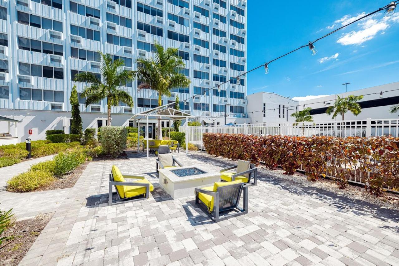 Frontdesk The Wayland Apts Downtown St Pete Διαμέρισμα Αγία Πετρούπολη Εξωτερικό φωτογραφία